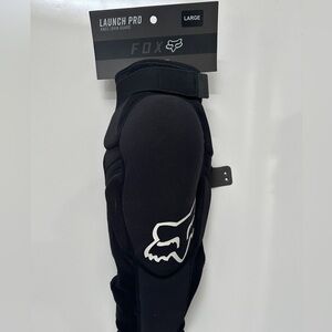 NWTs Fox Black Knee/Shin Guard